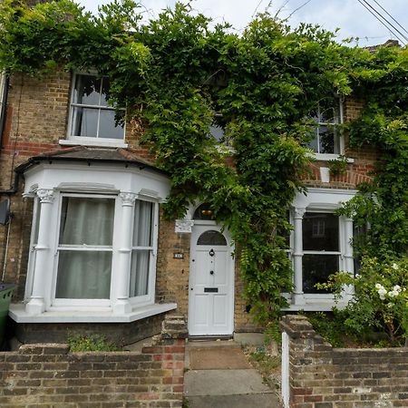 Traditional English 4 Bedroom Home In Greenwich Stadtteil Plumstead Exterior foto